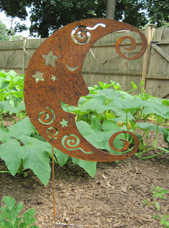 New Moon Garden Stake